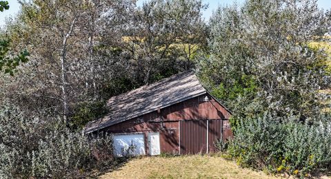 A home in Beecher