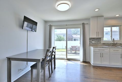 Tiny photo for 7701 Lake Street, Morton Grove, IL 60053 (MLS # 12463694)