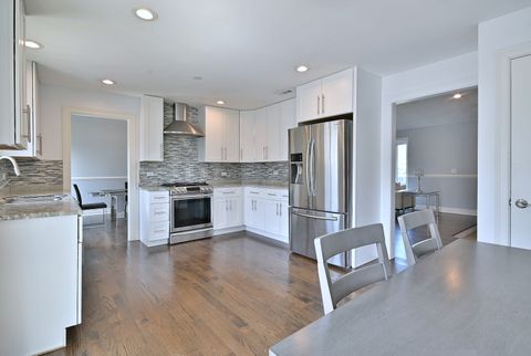 Tiny photo for 7701 Lake Street, Morton Grove, IL 60053 (MLS # 12463694)