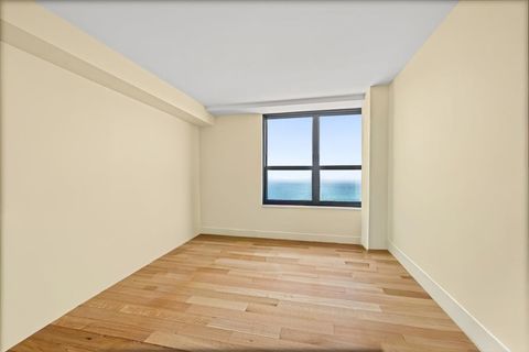 Tiny photo for 1616 Sheridan Road #8F, Wilmette, IL 60091 (MLS # 12577075)