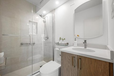 Tiny photo for 1616 Sheridan Road #8F, Wilmette, IL 60091 (MLS # 12577075)