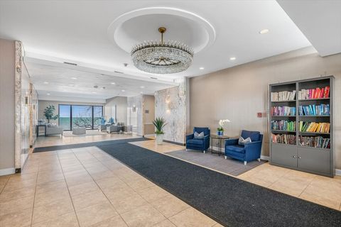 Tiny photo for 1616 Sheridan Road #8F, Wilmette, IL 60091 (MLS # 12577075)