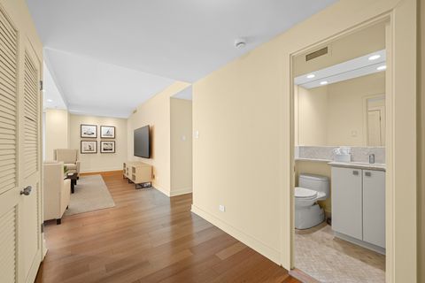 Tiny photo for 1616 Sheridan Road #8F, Wilmette, IL 60091 (MLS # 12577075)