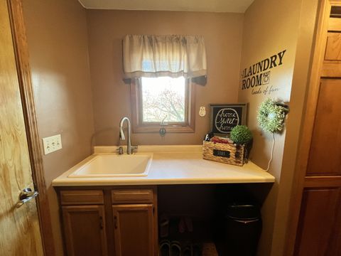 Tiny photo for 233 Dunivan Road, Murphysboro, IL 62966 (MLS # 12602679)