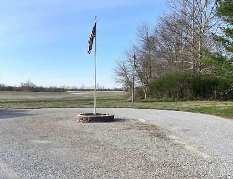 Tiny photo for 233 Dunivan Road, Murphysboro, IL 62966 (MLS # 12602679)