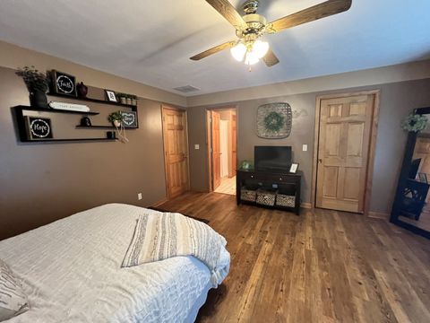 Tiny photo for 233 Dunivan Road, Murphysboro, IL 62966 (MLS # 12602679)