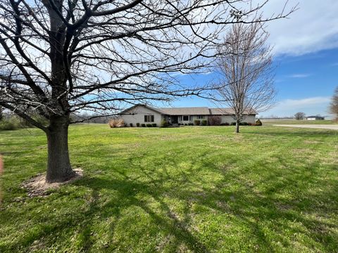 Tiny photo for 233 Dunivan Road, Murphysboro, IL 62966 (MLS # 12602679)