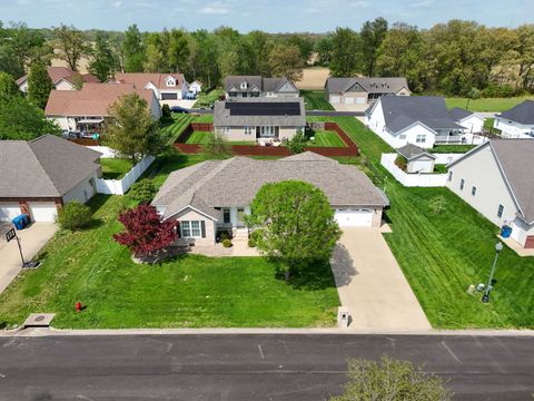 Tiny photo for 1106 Daybreak Drive, Marion, IL 62959 (MLS # 12617669)