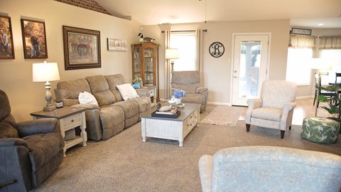 Tiny photo for 1106 Daybreak Drive, Marion, IL 62959 (MLS # 12617669)