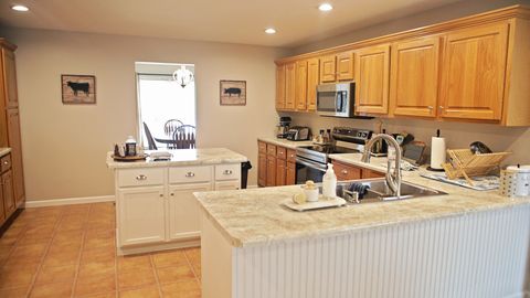 Tiny photo for 1106 Daybreak Drive, Marion, IL 62959 (MLS # 12617669)