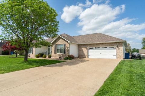 Tiny photo for 1106 Daybreak Drive, Marion, IL 62959 (MLS # 12617669)