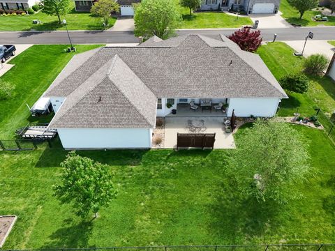 Tiny photo for 1106 Daybreak Drive, Marion, IL 62959 (MLS # 12617669)