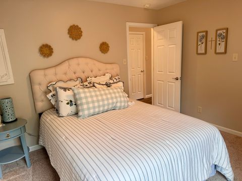 Tiny photo for 1106 Daybreak Drive, Marion, IL 62959 (MLS # 12617669)