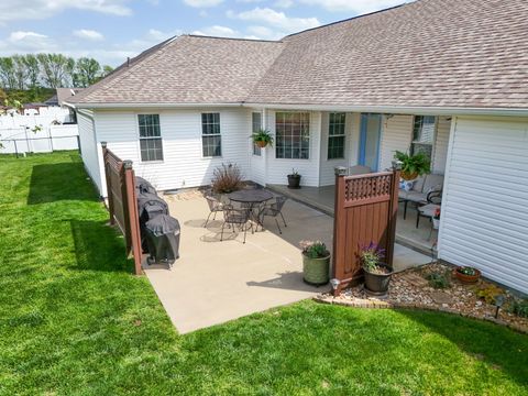 Tiny photo for 1106 Daybreak Drive, Marion, IL 62959 (MLS # 12617669)