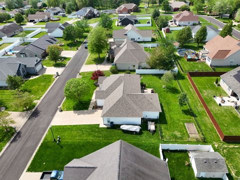 Tiny photo for 1106 Daybreak Drive, Marion, IL 62959 (MLS # 12617669)