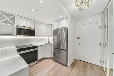 Tiny photo for 88 W Schiller Street #2503, Chicago, IL 60610 (MLS # 12558594)