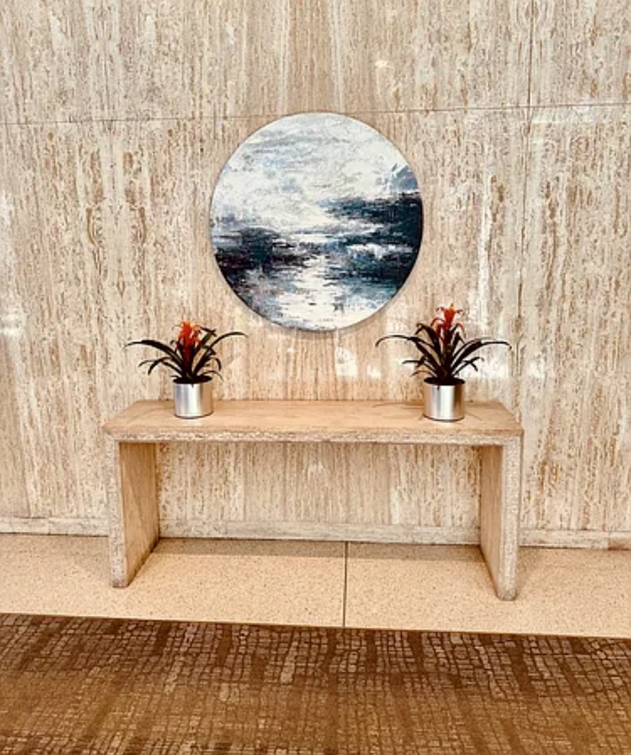 88 W Schiller Street 2503