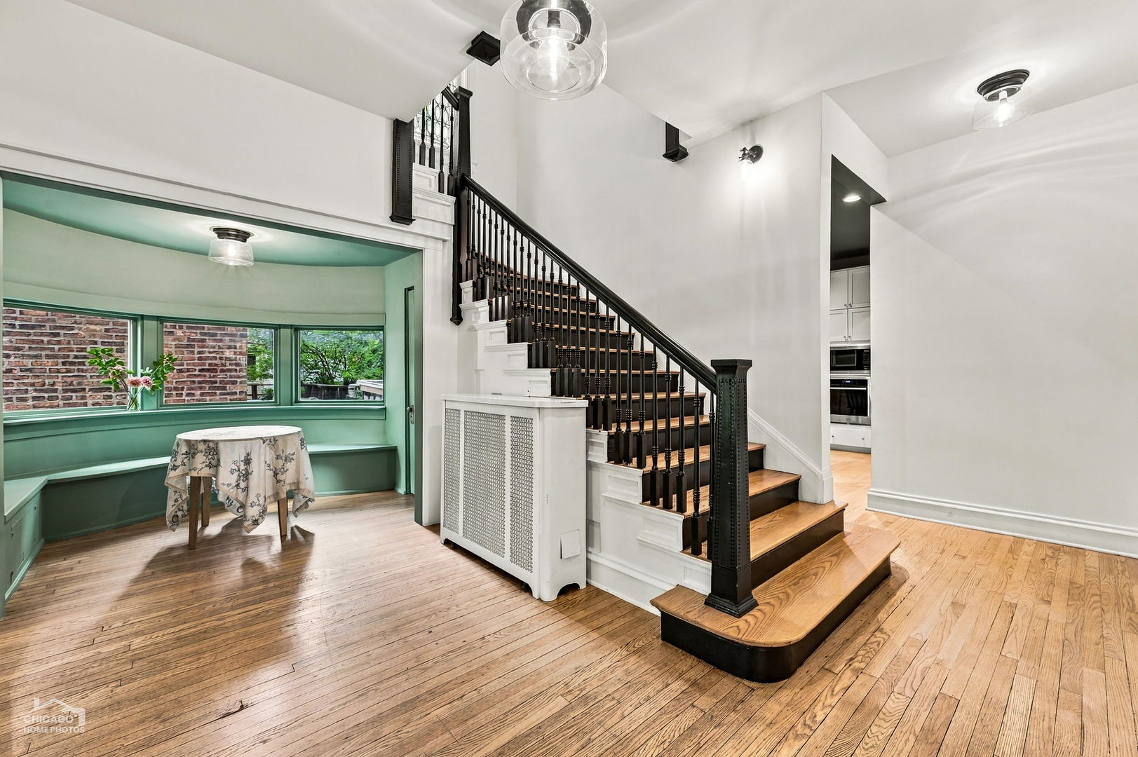 1364 E 49th Street