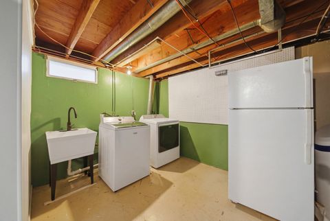 Tiny photo for 613 Garden Walk WALK, Dixon, IL 61021 (MLS # 12652587)