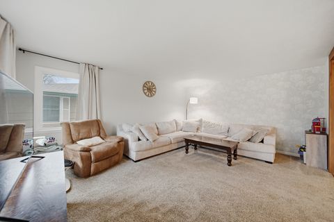 Tiny photo for 613 Garden Walk WALK, Dixon, IL 61021 (MLS # 12652587)