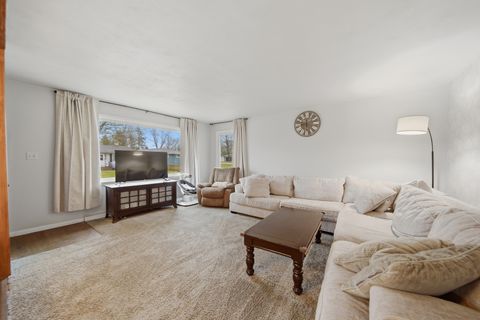 Tiny photo for 613 Garden Walk WALK, Dixon, IL 61021 (MLS # 12652587)