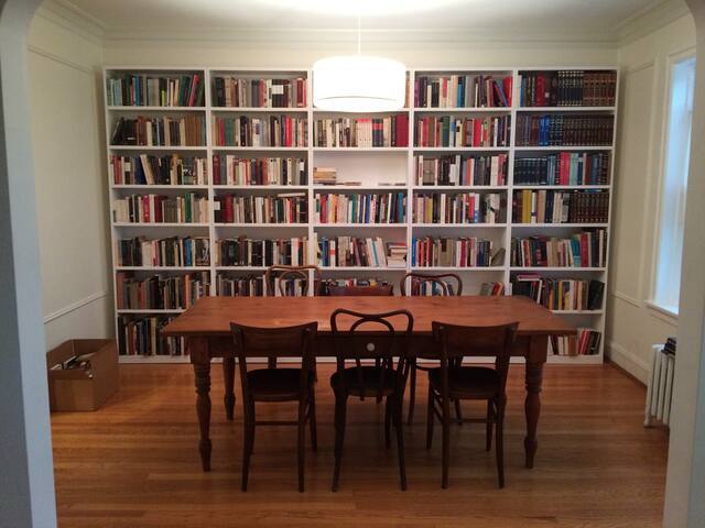 1459 W Elmdale Avenue 3