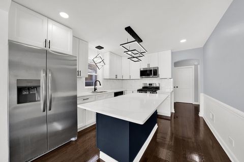 Tiny photo for 7944 S Talman Avenue, Chicago, IL 60652 (MLS # 12557727)