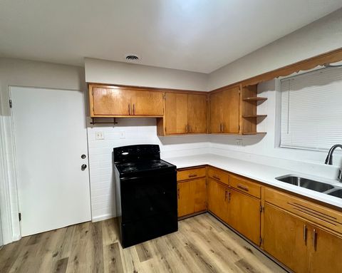 Tiny photo for 1515 Maple Avenue #1, Berwyn, IL 60402 (MLS # 12612496)