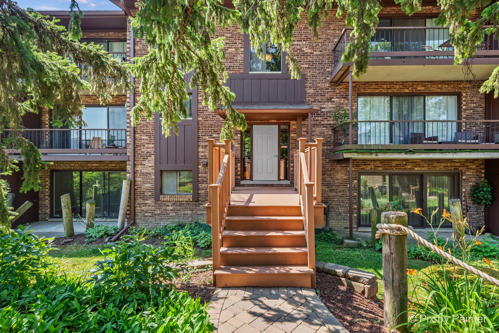61 W Pier Drive 201