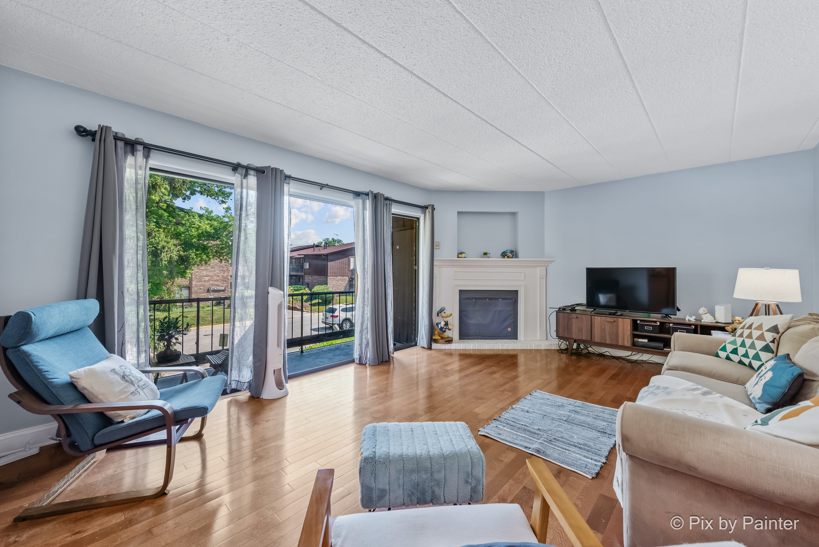 61 W Pier Drive 201