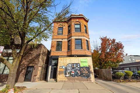 3268 W Fullerton Avenue 2 Chicago IL 60647