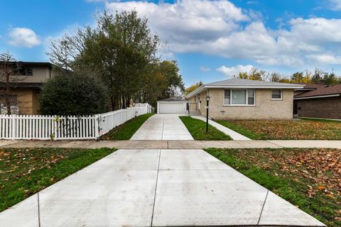 A home in Des Plaines