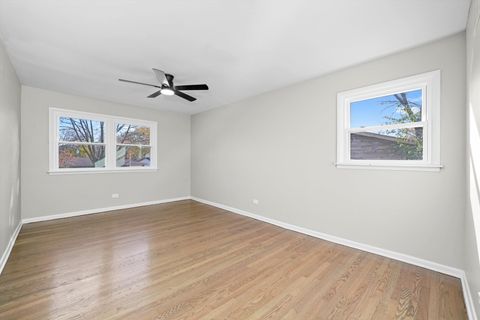 Tiny photo for 1404 S Birch Drive, Mount Prospect, IL 60056 (MLS # 12518424)