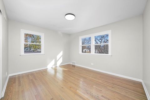 Tiny photo for 1404 S Birch Drive, Mount Prospect, IL 60056 (MLS # 12518424)