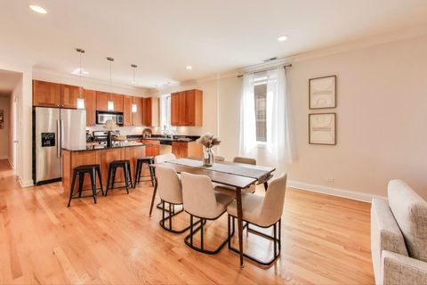 Tiny photo for 4239 N Keystone Avenue #3S, Chicago, IL 60641 (MLS # 12492538)