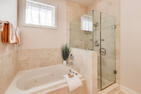 Tiny photo for 4239 N Keystone Avenue #3S, Chicago, IL 60641 (MLS # 12492538)