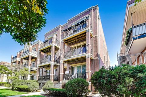 Tiny photo for 4239 N Keystone Avenue #3S, Chicago, IL 60641 (MLS # 12492538)