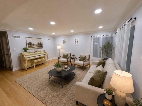Tiny photo for 6016 N Ionia Avenue, Chicago, IL 60646 (MLS # 12677313)