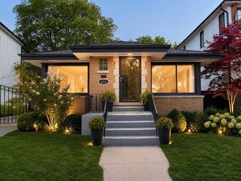 Photo of 6016 N Ionia Avenue, Chicago, IL 60646 (MLS # 12677313)