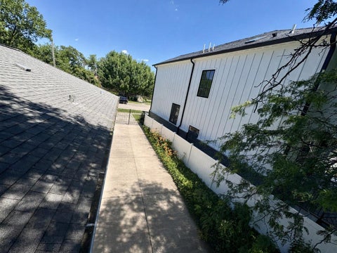 Tiny photo for 6016 N Ionia Avenue, Chicago, IL 60646 (MLS # 12677313)