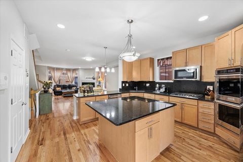 Tiny photo for 1026 Baldwin Lane, Oak Park, IL 60302 (MLS # 12610013)