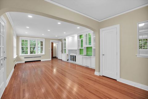 Tiny photo for 610 W Ohio Street, Urbana, IL 61801 (MLS # 12489167)