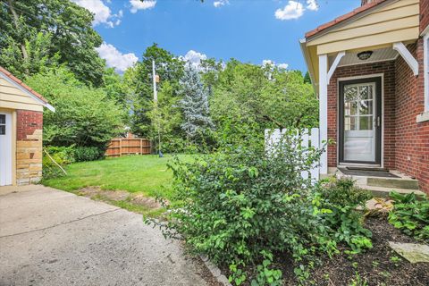 Tiny photo for 610 W Ohio Street, Urbana, IL 61801 (MLS # 12489167)