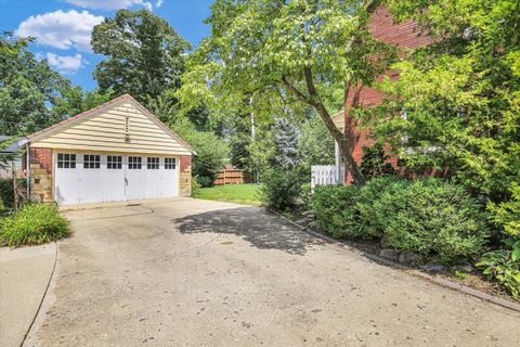 Tiny photo for 610 W Ohio Street, Urbana, IL 61801 (MLS # 12489167)