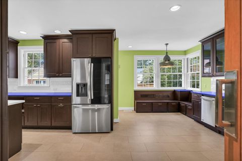 Tiny photo for 610 W Ohio Street, Urbana, IL 61801 (MLS # 12489167)