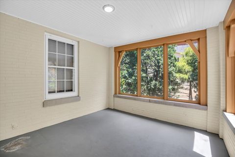 Tiny photo for 610 W Ohio Street, Urbana, IL 61801 (MLS # 12489167)