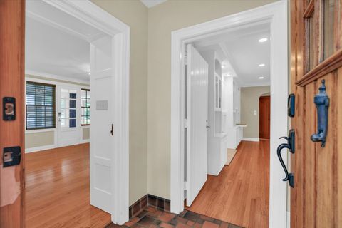 Tiny photo for 610 W Ohio Street, Urbana, IL 61801 (MLS # 12489167)