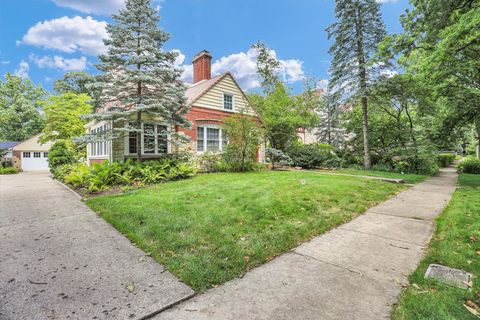 Tiny photo for 610 W Ohio Street, Urbana, IL 61801 (MLS # 12489167)