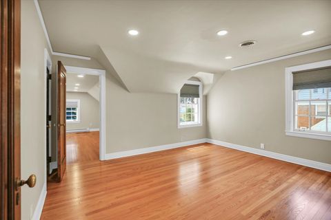 Tiny photo for 610 W Ohio Street, Urbana, IL 61801 (MLS # 12489167)