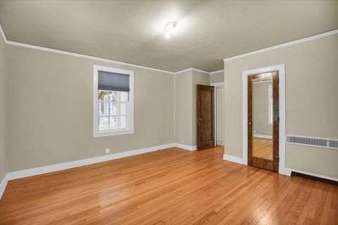 Tiny photo for 610 W Ohio Street, Urbana, IL 61801 (MLS # 12489167)